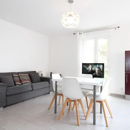 T2 Avec Terrasse, Proche Thermes, Garage Et Wifi - - Fr-1-553-182