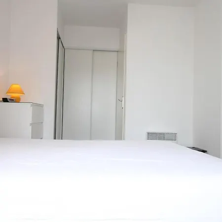 아파트 T2 Avec Terrasse, Proche Thermes, Garage Et Wifi - - Fr-1-553-182