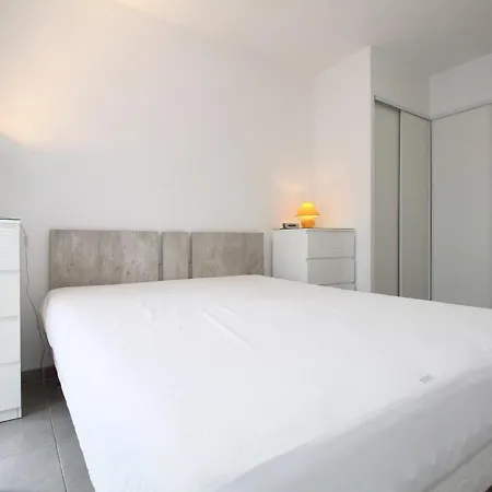 T2 Avec Terrasse, Proche Thermes, Garage Et Wifi - - Fr-1-553-182 Apartment Balaruc-les-Bains